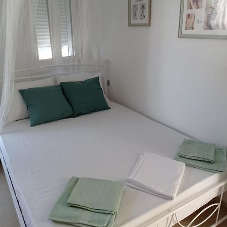Lucky Suite Heraklion  Bagian luar foto
